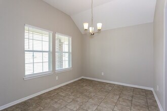 1401 Oregon St in La Porte, TX - Building Photo - Building Photo