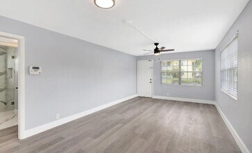 549 21st St in West Palm Beach, FL - Building Photo - Building Photo