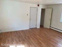 5016 Griscom St photo'