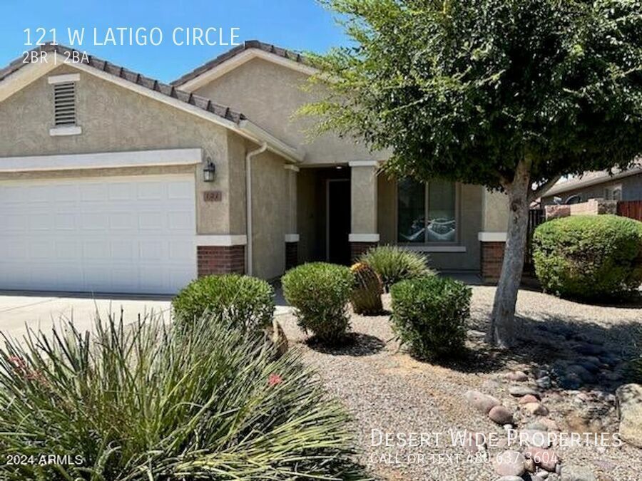 121 W Latigo Cir in San Tan Valley, AZ - Building Photo