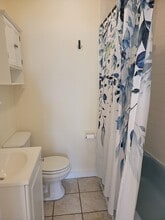 694 Massachusetts Ave, Unit 7 in Boston, MA - Foto de edificio - Building Photo