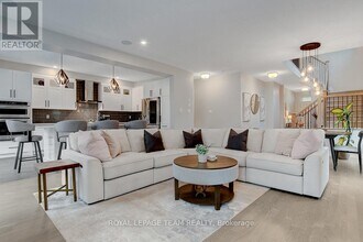 249 Trollius Wy in Ottawa, ON - Building Photo - Building Photo