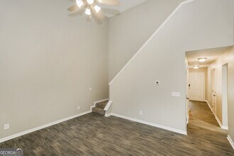 4809 Enclave Dr in Union City, GA - Building Photo - Building Photo