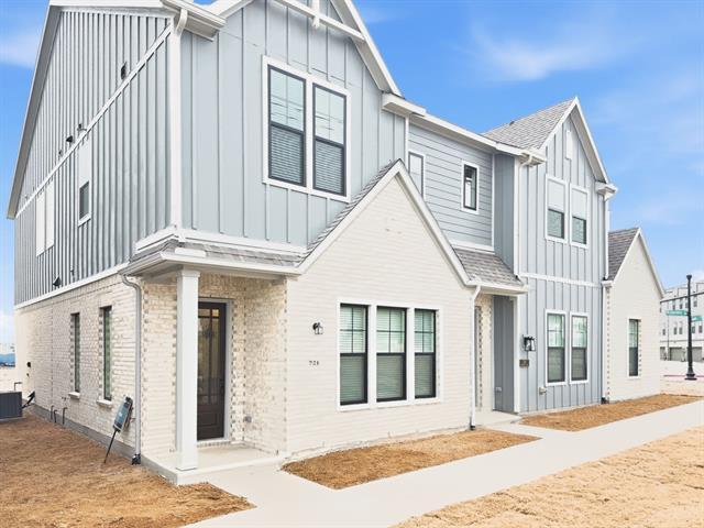 property at 721 Kerrville Ln