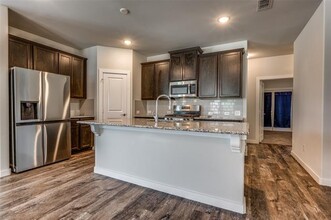 2016 Chandler Dr in Denton, TX - Building Photo - Building Photo