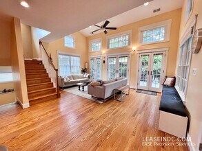 2930 Porter St NW in Washington, DC - Building Photo - Building Photo