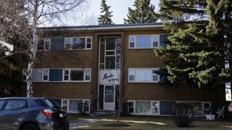 The Samantha Apartments in Calgary, AB - Building Photo