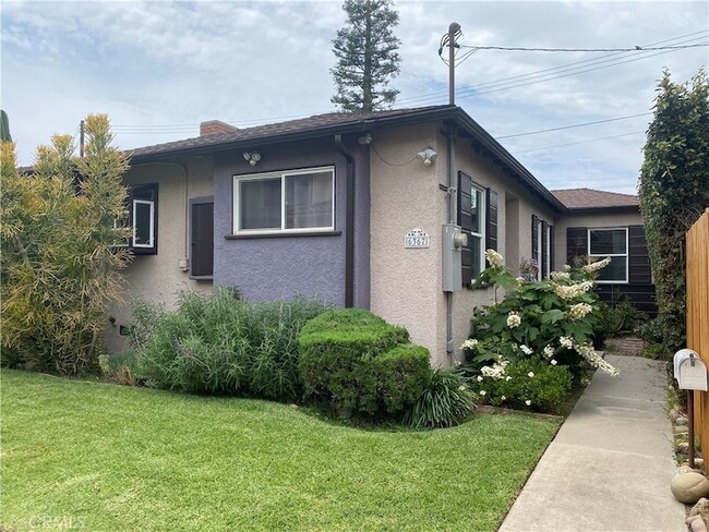 property at 6367 N Muscatel Ave