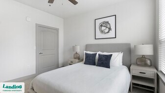 12500 Shadowglen Trce in Manor, TX - Building Photo