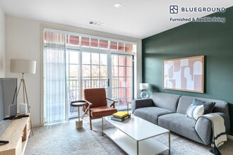 925 N Garfield St in Arlington, VA - Foto de edificio - Building Photo