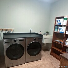 6 Cove Rd in Brookfield, CT - Building Photo - Building Photo