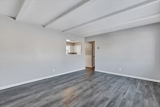 101 Fairmont Blvd in Rapid City, SD - Foto de edificio - Building Photo