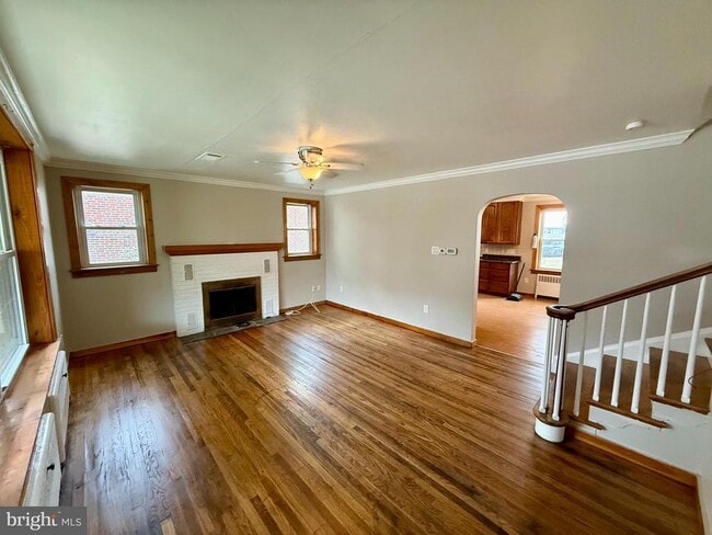 313 W Lancaster Ave in Shillington, PA - Foto de edificio - Building Photo