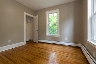 22 Highland Ave, Unit 2 in Boston, MA - Building Photo - Building Photo