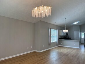 133 Holly Hock Ln in Lewis Center, OH - Building Photo - Building Photo