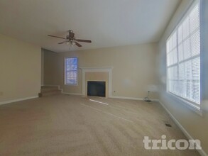 6300 Holborne Ln in Douglasville, GA - Foto de edificio - Building Photo