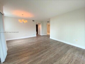 3530 SW 22nd St in Miami, FL - Building Photo - Building Photo