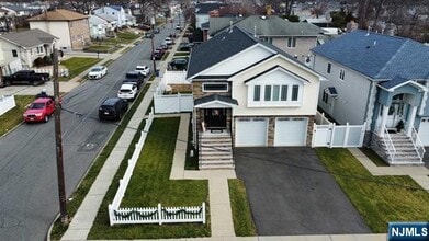 7 Grant St in Elmwood Park, NJ - Foto de edificio - Building Photo