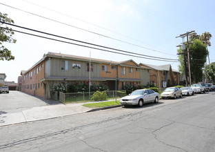 The Lorraine Apartments in Reseda, CA - Building Photo - Building Photo