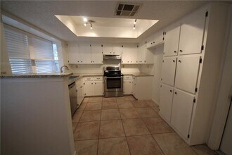 13320 Water Oak Ln in Austin, TX - Building Photo - Building Photo