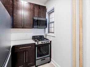 85 Van Reypen Street in Jersey City, NJ - Building Photo - Building Photo