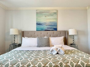 215 Piedmont Ave NE in Atlanta, GA - Foto de edificio - Building Photo