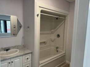 317 King Av in Bathurst, NB - Building Photo - Building Photo