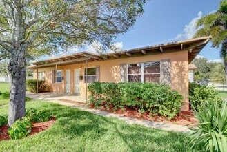 706 SE 4th Ave, Unit 706 in Delray Beach, FL - Building Photo - Building Photo