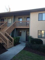 3735 St Johns Ct in Wilmington, NC - Building Photo