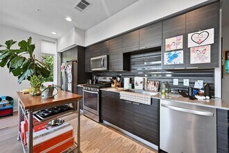 1800 E 4th St in Austin, TX - Building Photo - Building Photo