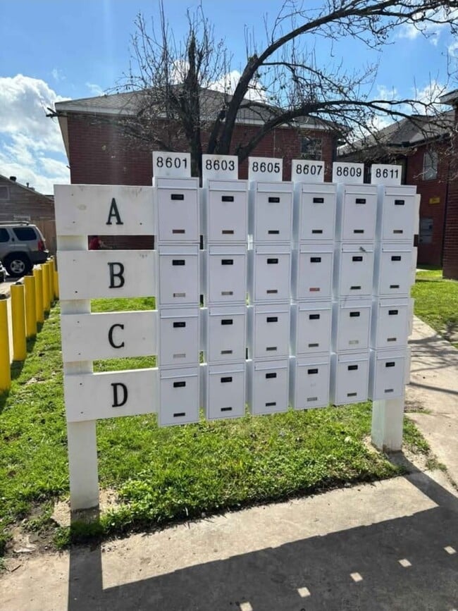 8605 Meta St in Houston, TX - Building Photo - Building Photo