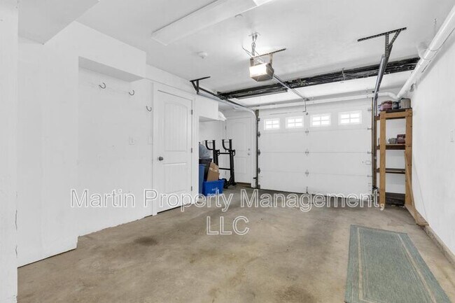83 Dresser St in Boston, MA - Building Photo - Building Photo