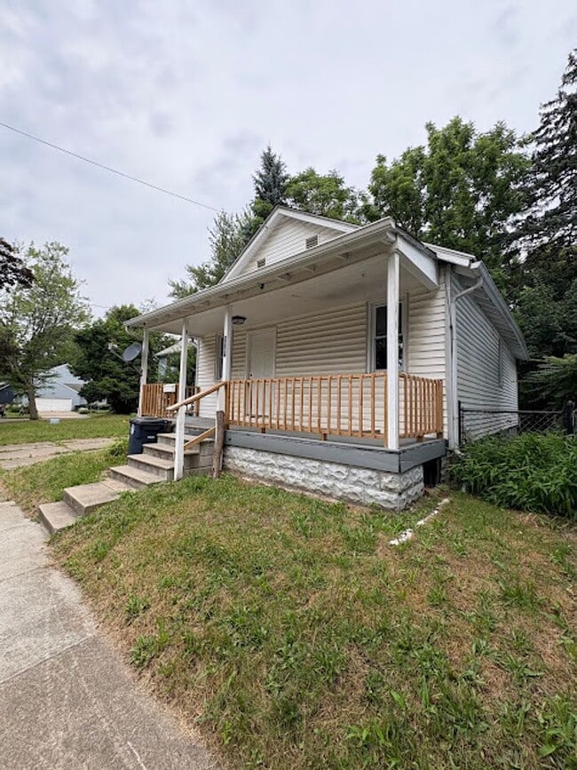 property at 175 E Emerling Ave
