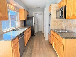 2104 Poppy Ln in Richardson, TX - Building Photo - Building Photo