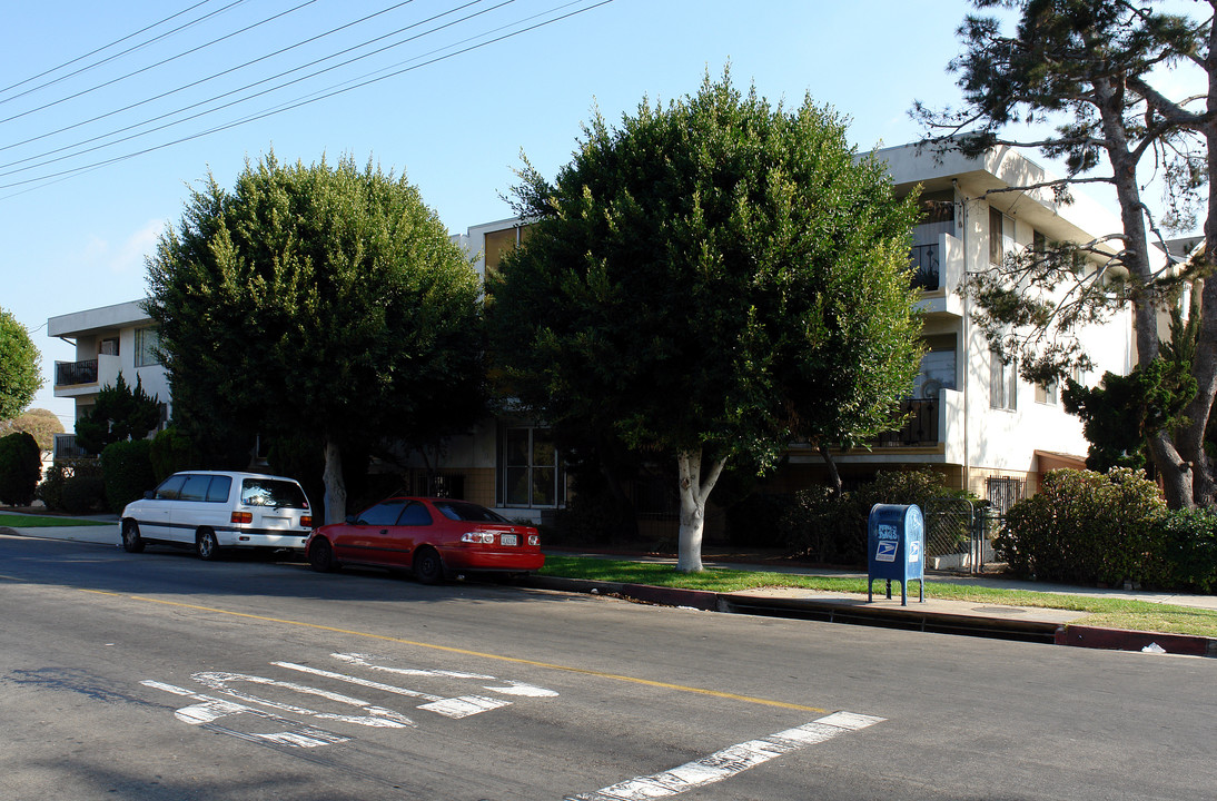 340 S Inglewood Ave in Inglewood, CA - Building Photo