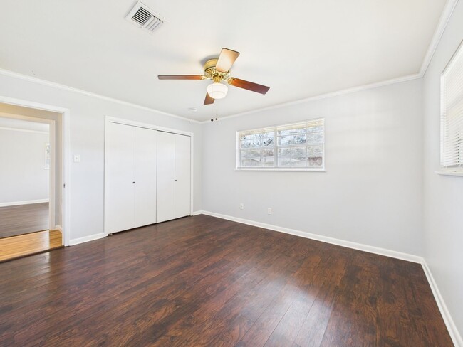107 Vital St in Lafayette, LA - Foto de edificio - Building Photo