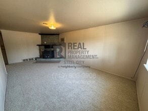 2401 Overton Rd in Pueblo, CO - Building Photo - Building Photo