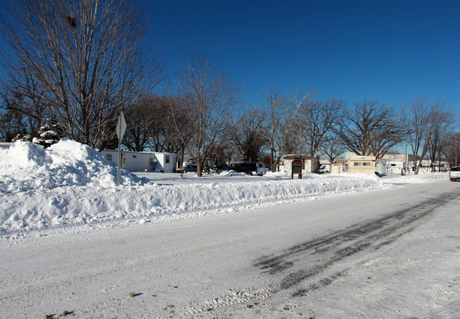 8370 Sunset Rd in Spring Lake Park, MN - Building Photo - Building Photo