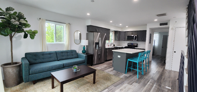 property at 1228 Alexandria Ave