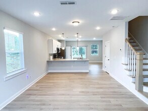 Room in Townhome on Old Grove Ln in Apex, NC - Building Photo - Building Photo