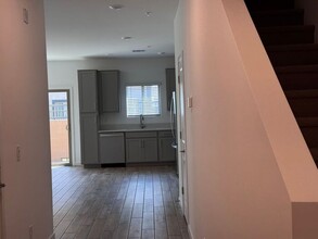 2831 W Eagle Talon Trl in Phoenix, AZ - Building Photo - Building Photo