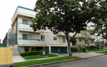 Valencia Palms in Burbank, CA - Building Photo - Building Photo