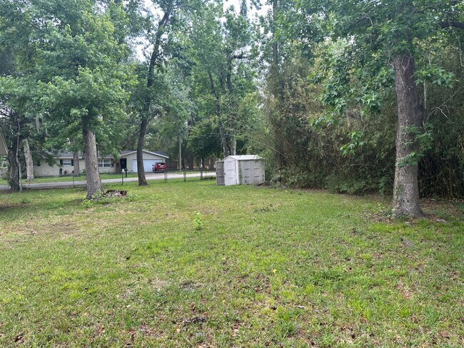 1505 Arnold Ave in Brooksville, FL - Building Photo - Building Photo