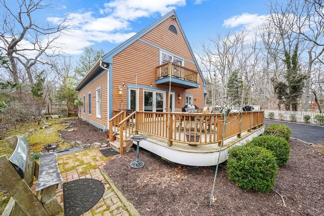 property at 1745 Bayview Ave