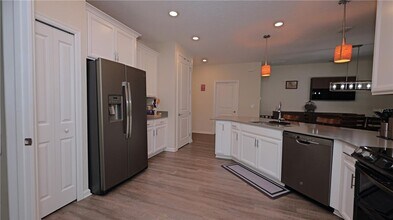 4858 Magnetite Lp in Mount Dora, FL - Building Photo - Building Photo