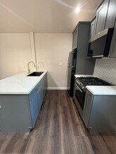 764 Ohio Ave, Unit 764a in Long Beach, CA - Foto de edificio - Building Photo