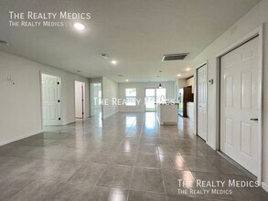 1245 Giralda Cir NW in Palm Bay, FL - Building Photo - Building Photo