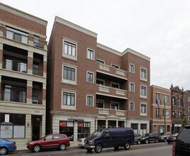 1442 W Fullerton Ave in Chicago, IL - Building Photo - Building Photo