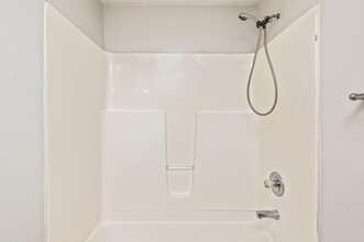 29 Cape Dr NW in Fort Walton Beach, FL - Building Photo - Building Photo