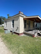 860 Custer St in Salina, KS - Building Photo - Building Photo